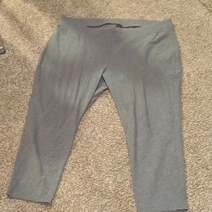 Capri gray pants